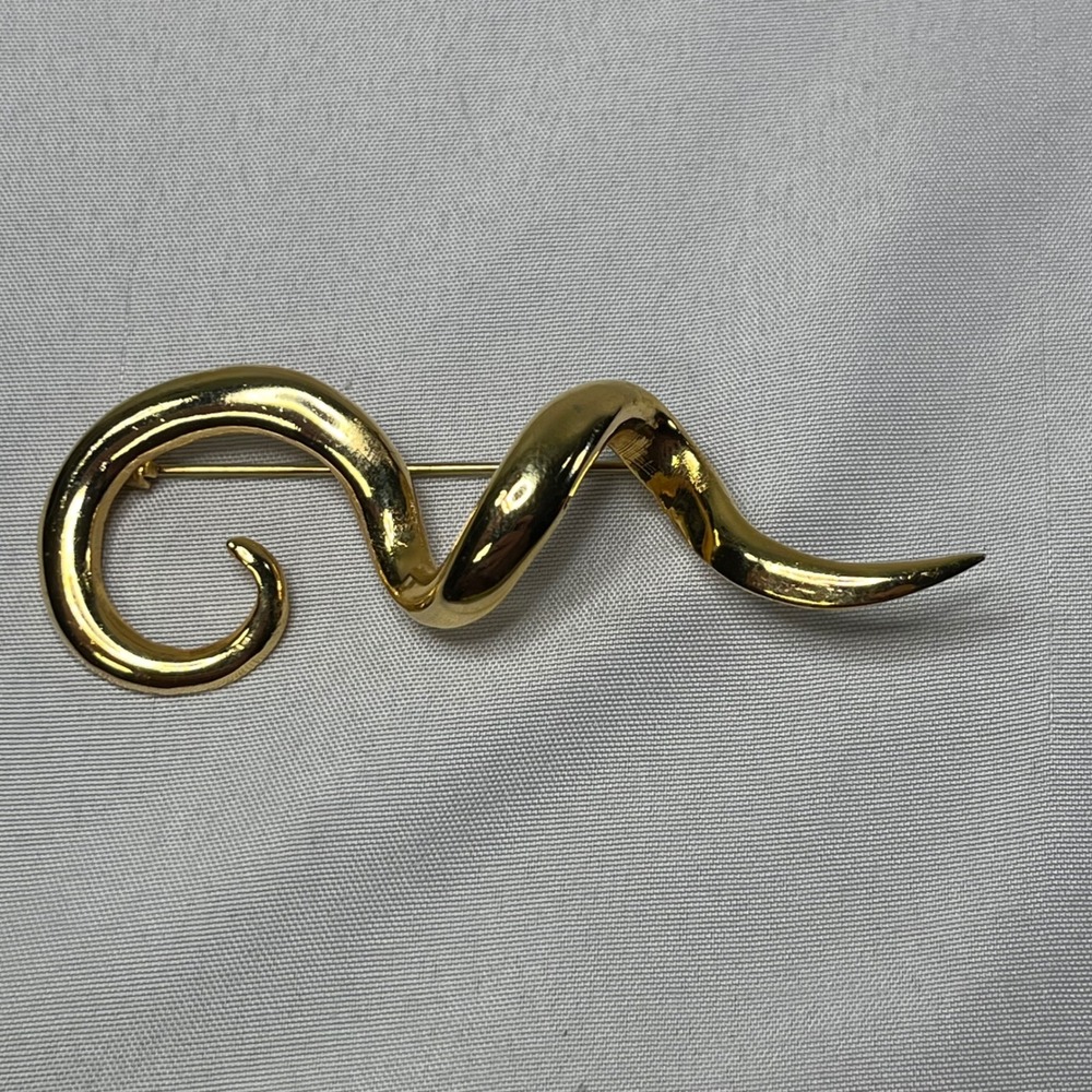 Vintage Gold Tone Abstract Swirl Brooch Polished Fluid Wave Pin